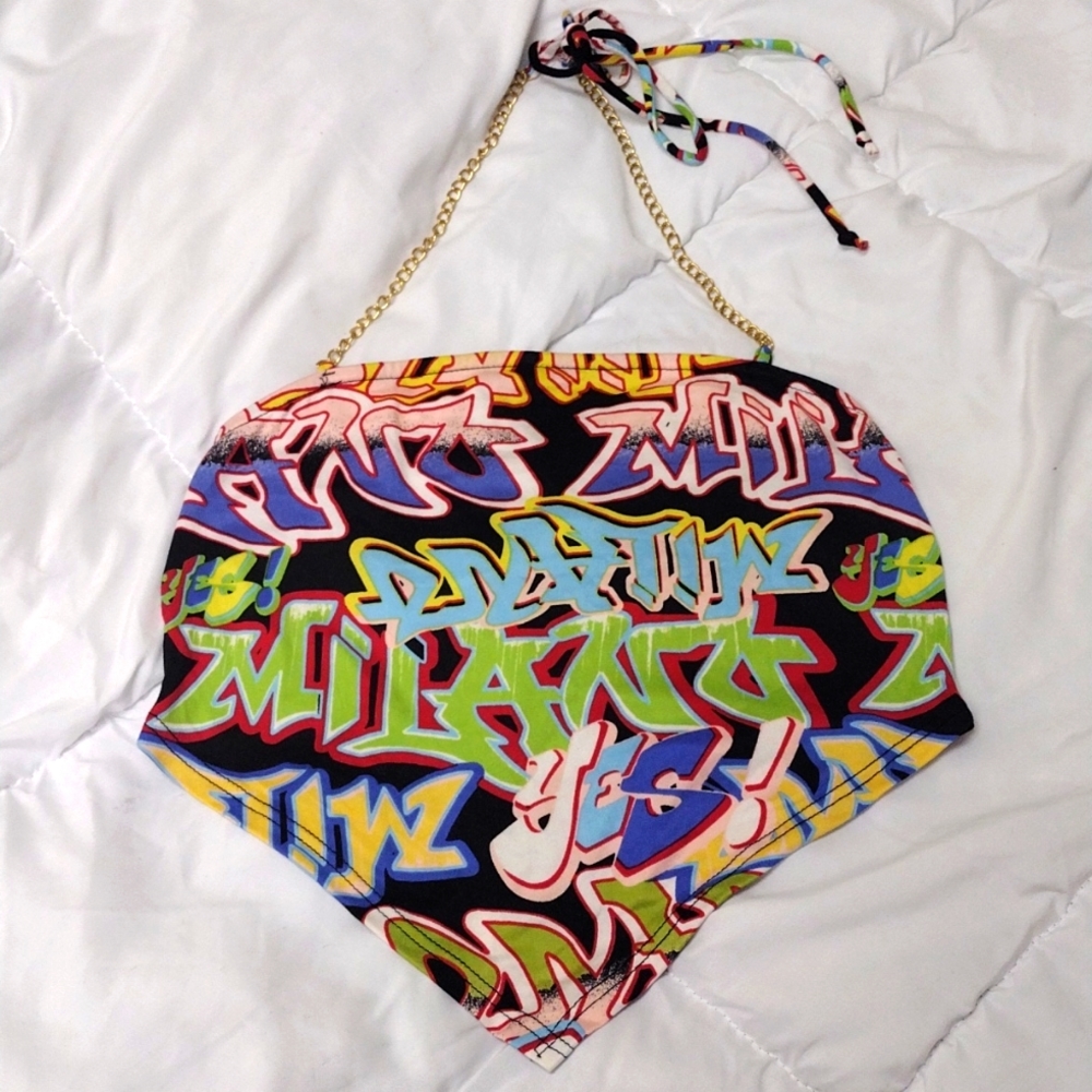 V Shaped bottom tube top